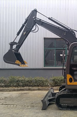 6T Hydraulic Crawler Excavator with Yanmar 494 Engine 36.3kW, Steel Track & Enclosed Cabin, Alternative to Doosan DX62R-3 DX63-3