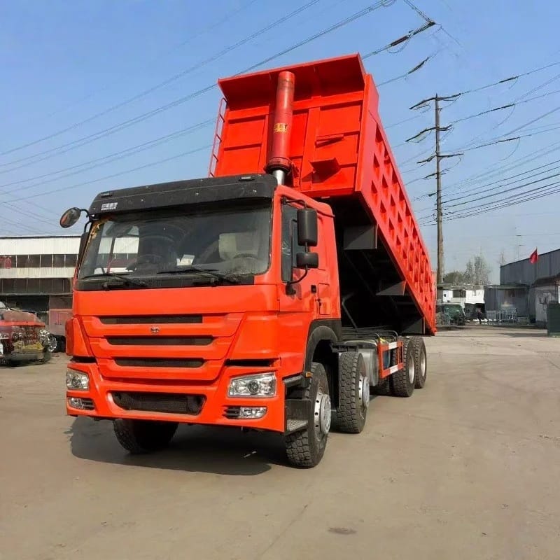Box-type Dump Truck with Motor Engine & Gearbox for Long-distance Reliable Transportation High Efficiency Box Trailer