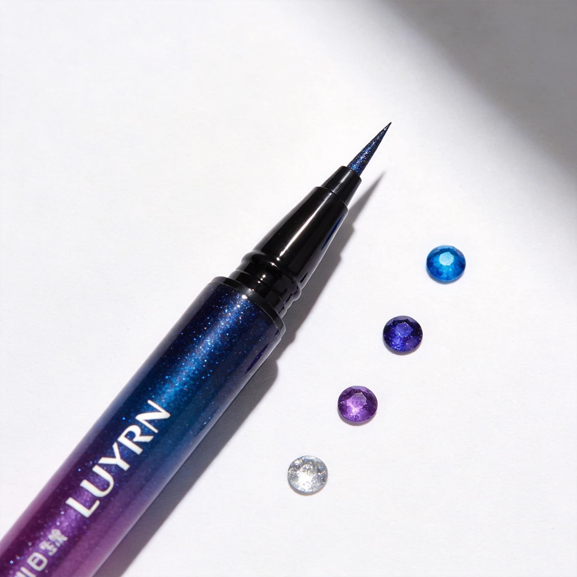 LUYRN Starry Sky Eyeliner Q612 - Wholesale Glitter
