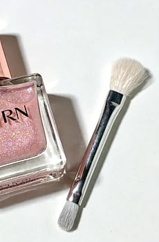 LUYRN 36H Waterproof Eyeliner 8607 - Wholesale